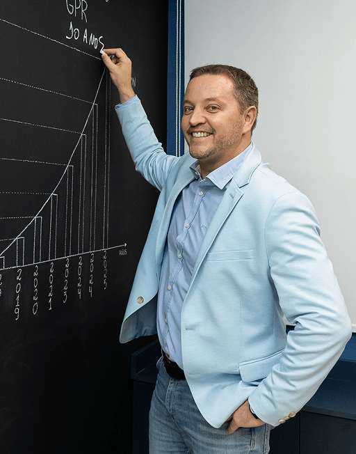 foto Eduardo Mirando, página quem somos. Liderança e gestão.